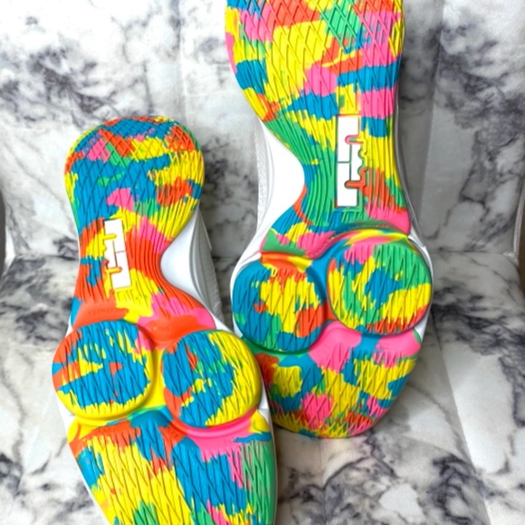 Nike Lebron Witness 4 White Multi Camo main image 5